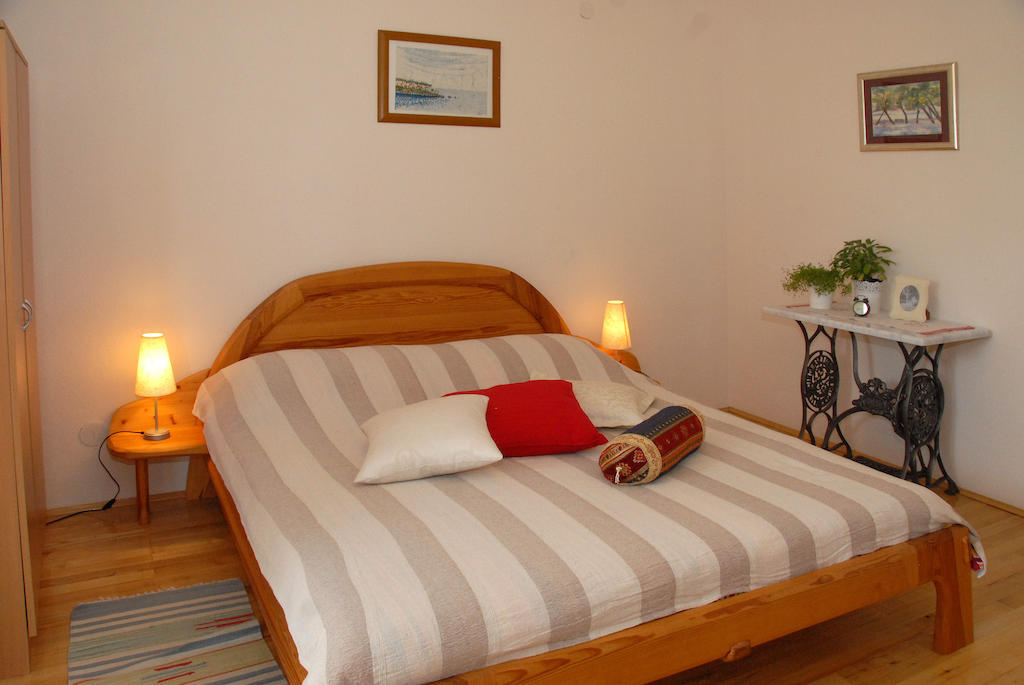 Apartments Natura Makarska Oda fotoğraf