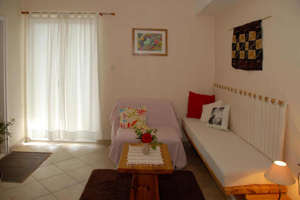 Apartments Natura Makarska Oda fotoğraf