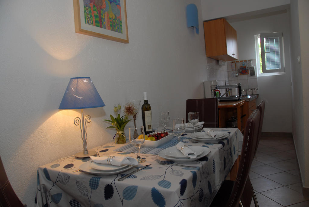 Apartments Natura Makarska Oda fotoğraf